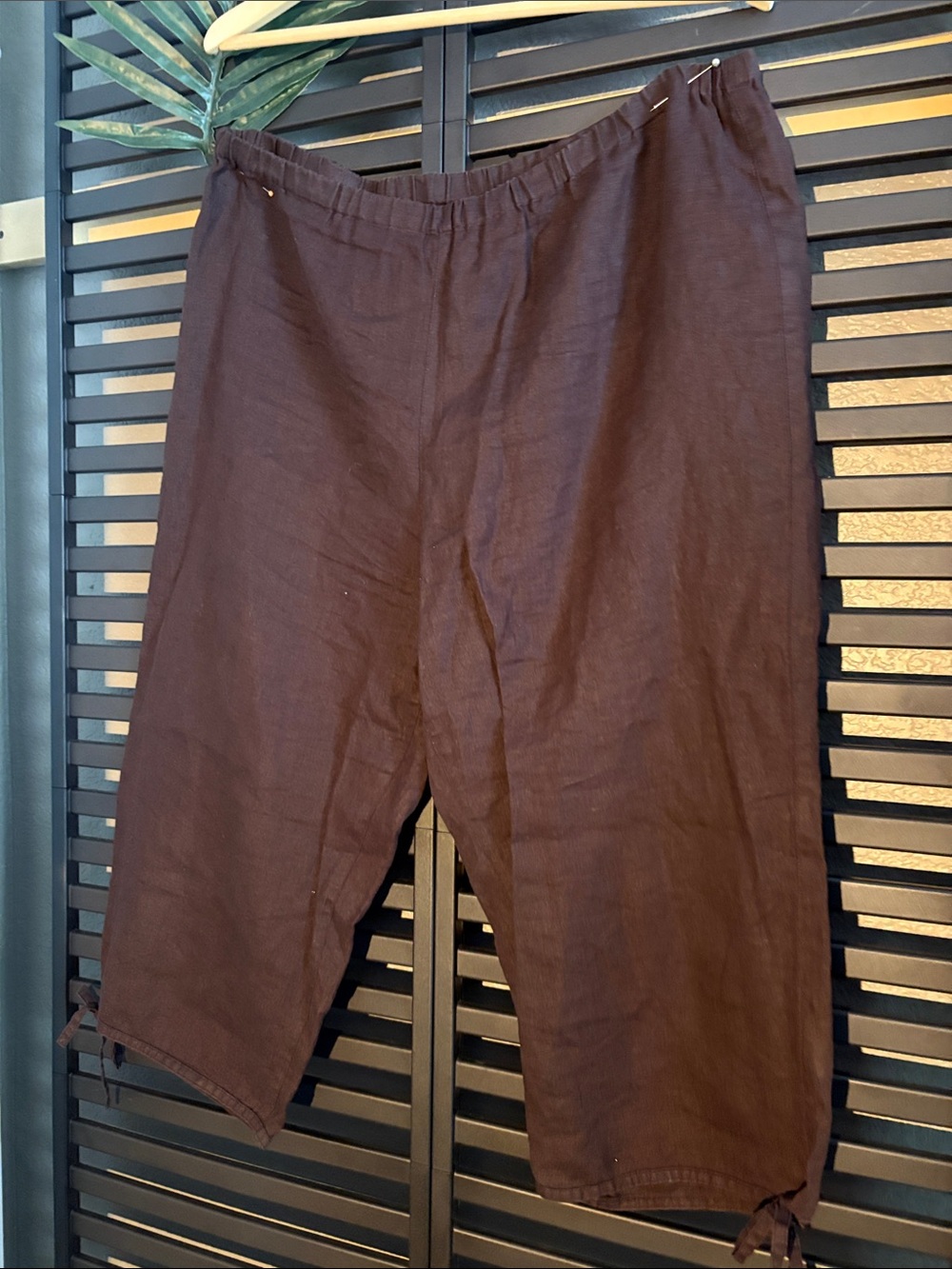 Eileen Fisher Brown Flat-Front Linen Women’s Crop Pants
